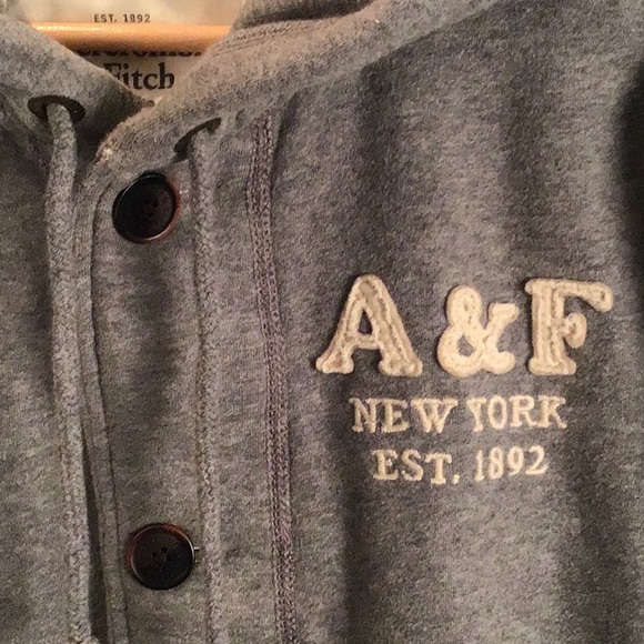 Abercrombie & Fitch large muscle fit cardigan hoodie. Grey color. - Picture 3 of 5